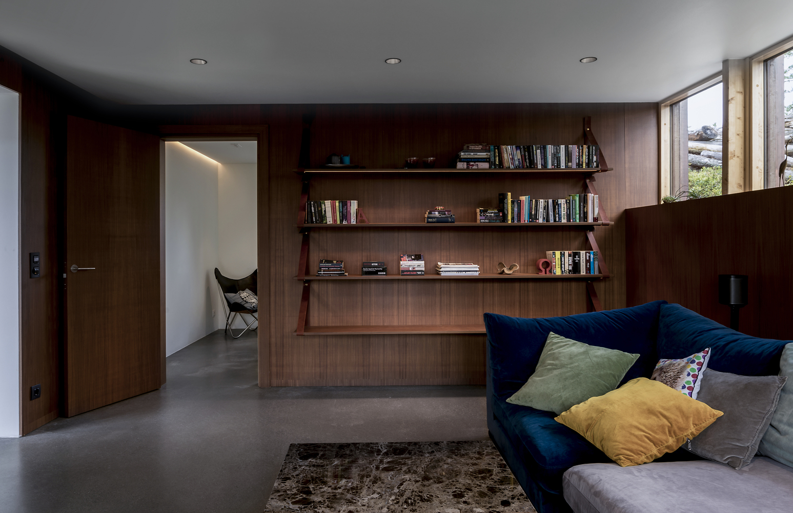 斯德哥尔摩乡村有机景观中的清晰几何建筑-35