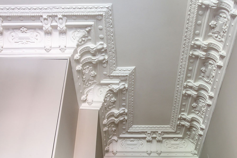 瑞典现代古典公寓的巧妙融合-11