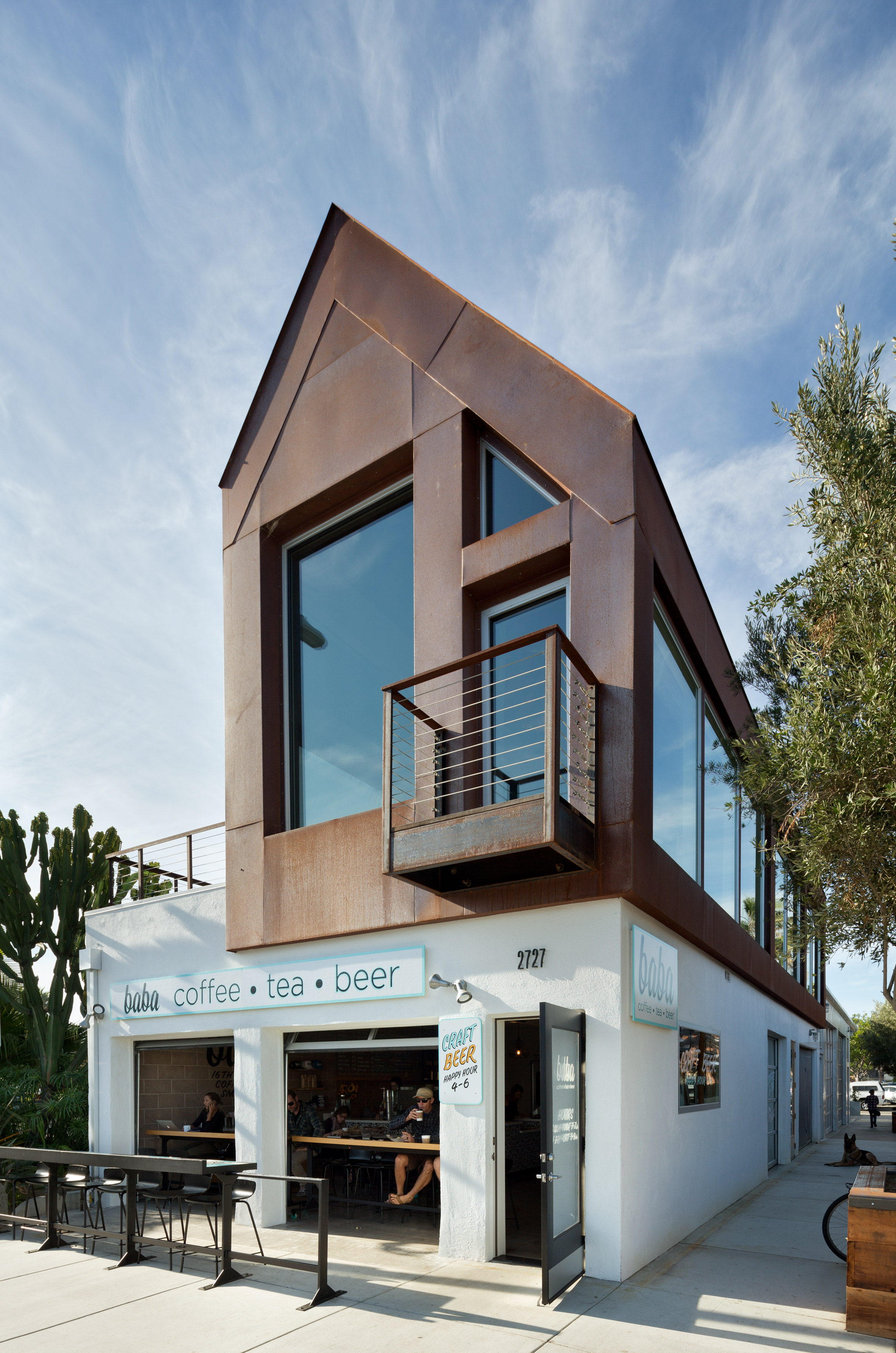 Brett Farrow converts auto body shop into restaurant complex in California-3