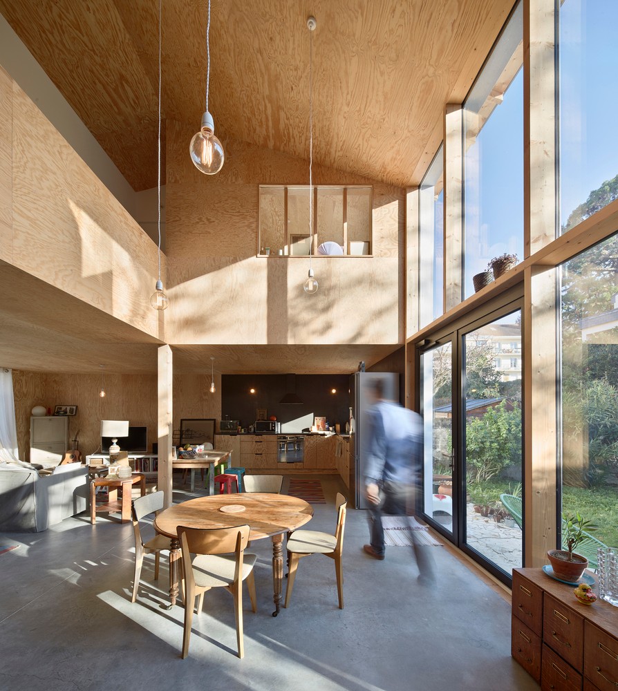 南特镇“拼图之家” | 木质网格表皮构建多维空间-11