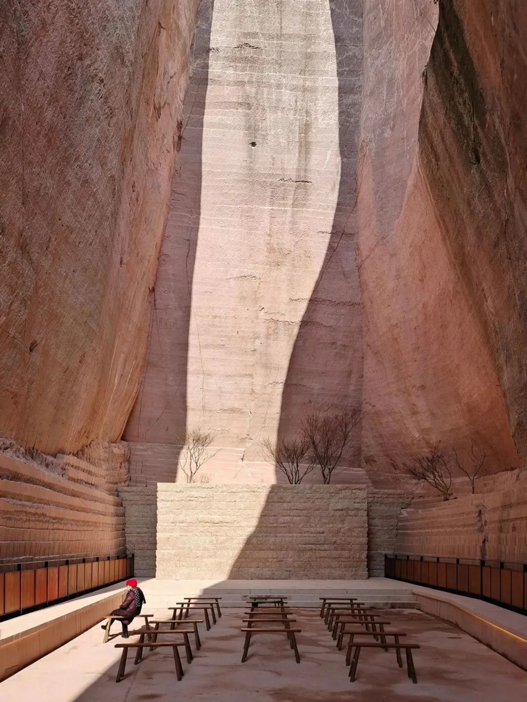 废弃采石场变身文化舞台 · 缙云石宕丨中国浙江丨北京建筑师徐甜甜和她的团队-35