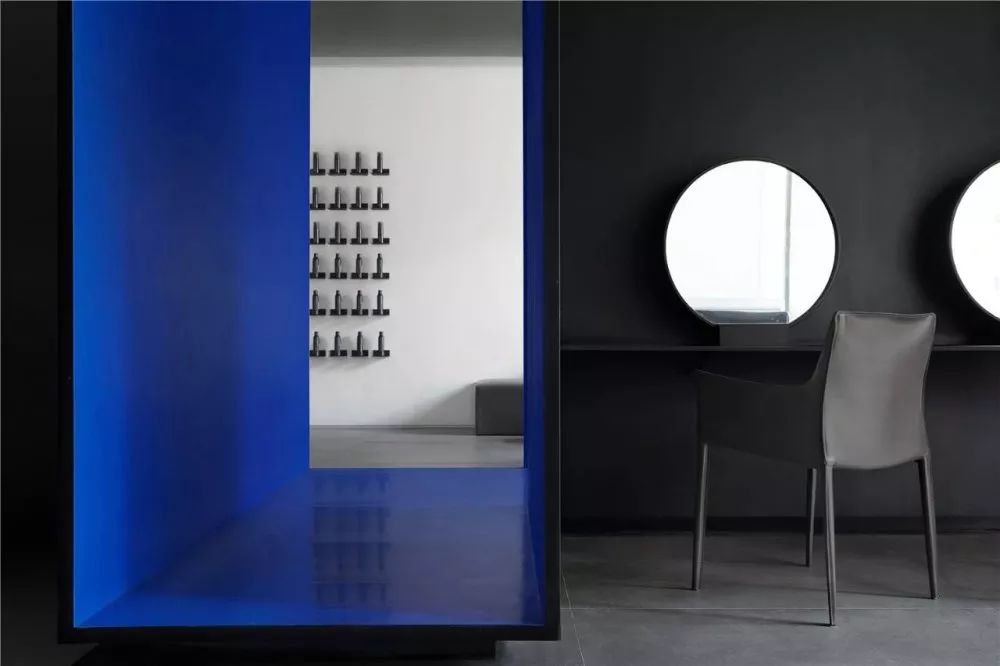 克莱因蓝,Color Visual-48