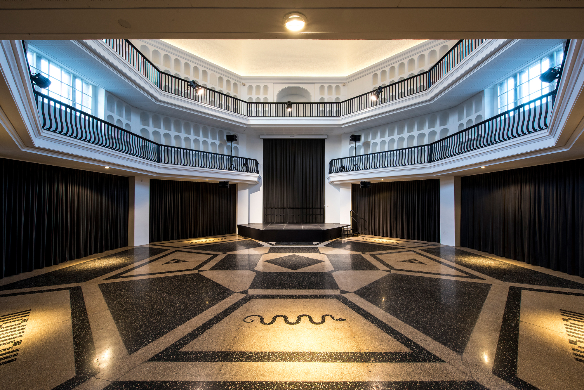 Silent-Green Cultural Quarter / KOMBINATIV Office for Architecture -30