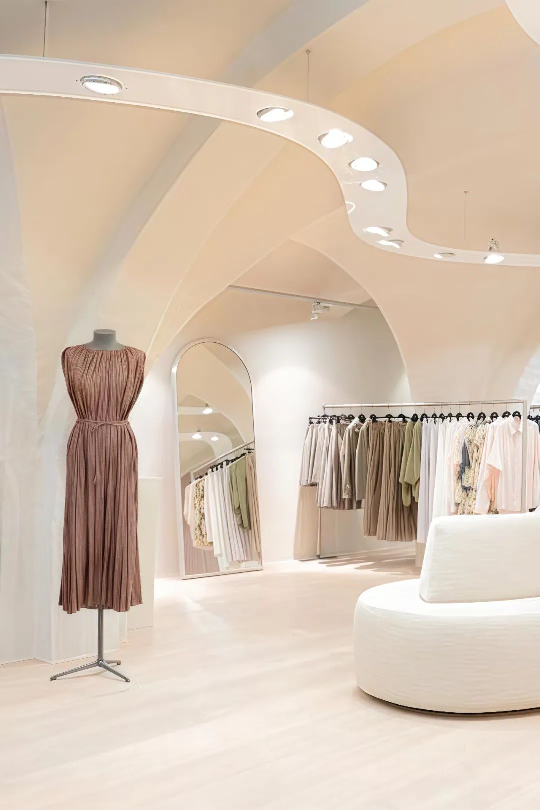 Domani精品店焕新设计丨因河畔加尔斯的安德烈亚斯·格尔策（Andreas Gerzer）-5