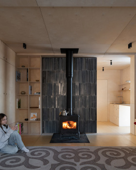 AUM山景木屋丨哈萨克斯坦阿拉木图丨Arthur Kariev Architects