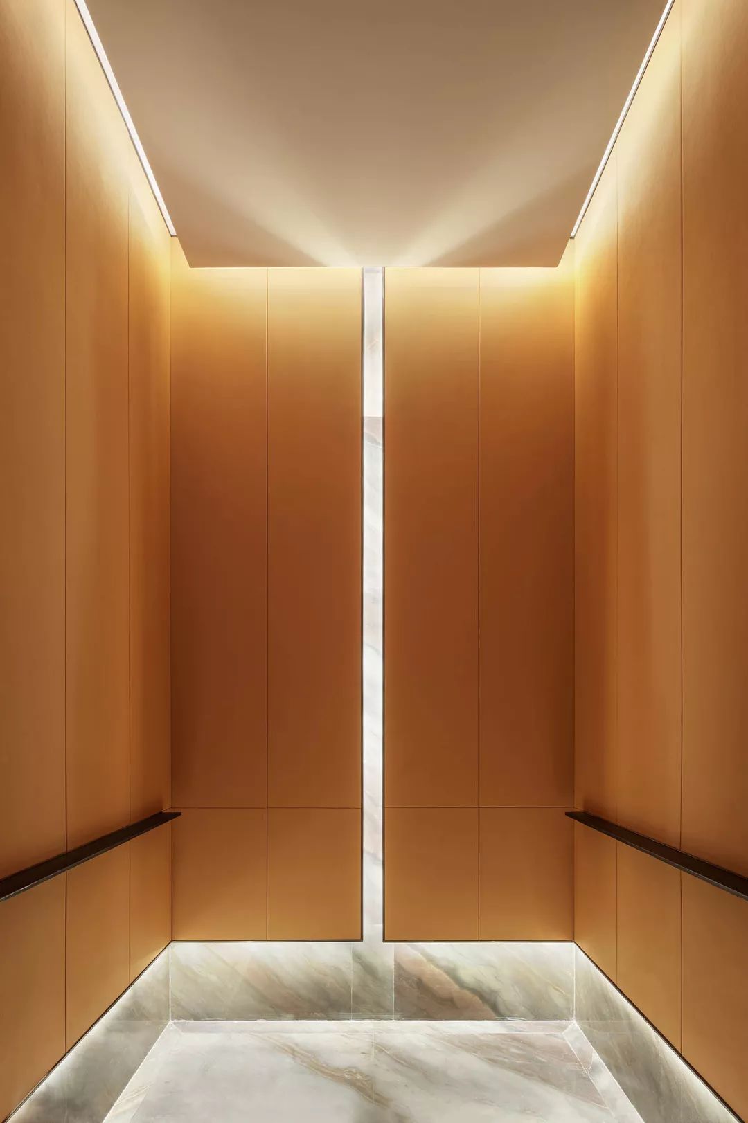 广州臻园营销中心 | “四水归堂”的中式美学空间-43