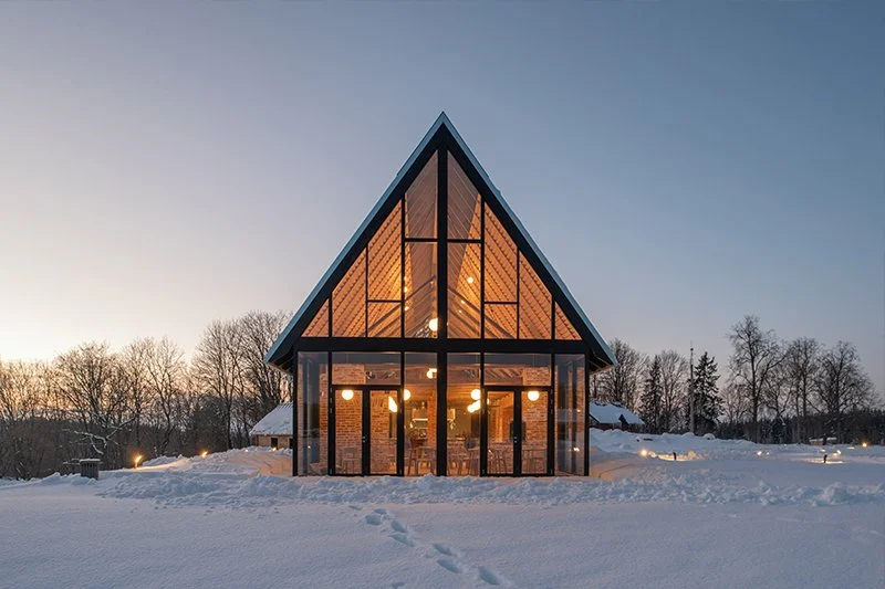 农民圈；农民圈子（具体含义可根据实际语境判断，这里圈既可以理解为有一定共同特点集合在一起的一个群体概念，也可理解为一种社交圈子之类的意思 ）

注：如果这是一个专有名称的话，可能有特定的、更合适的译法，可结合具体背景信息进一步判断 丨立陶宛丨DO ARCHITECTS-24