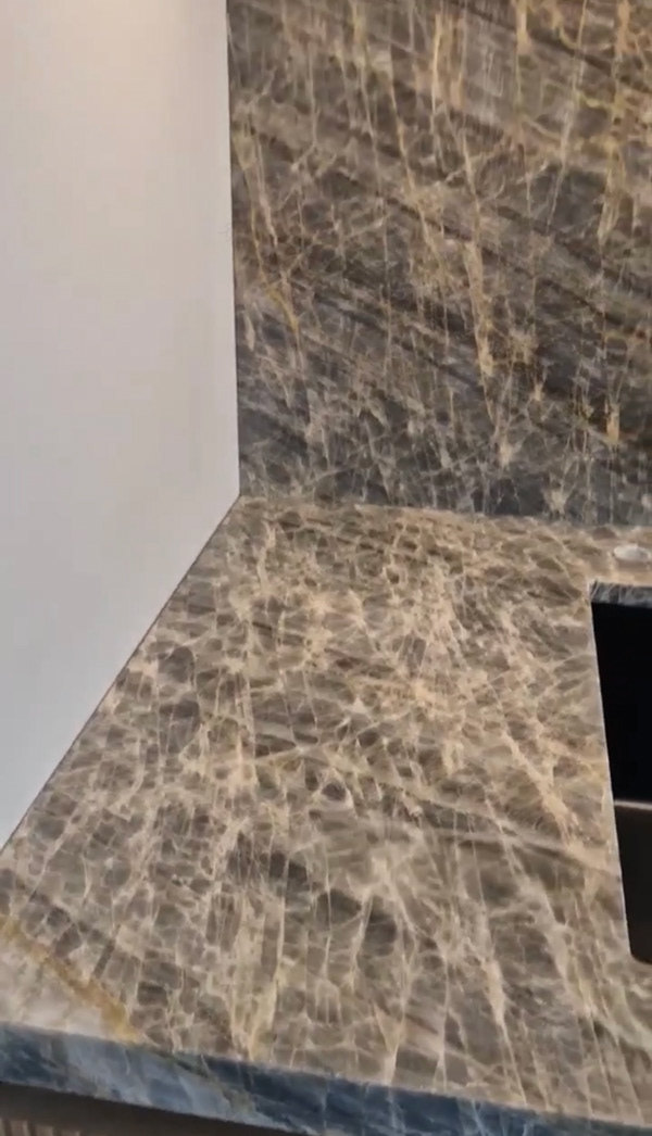 天空石英石厨房丨俄罗斯莫斯科丨Kameno Cube Stone Atelier-4