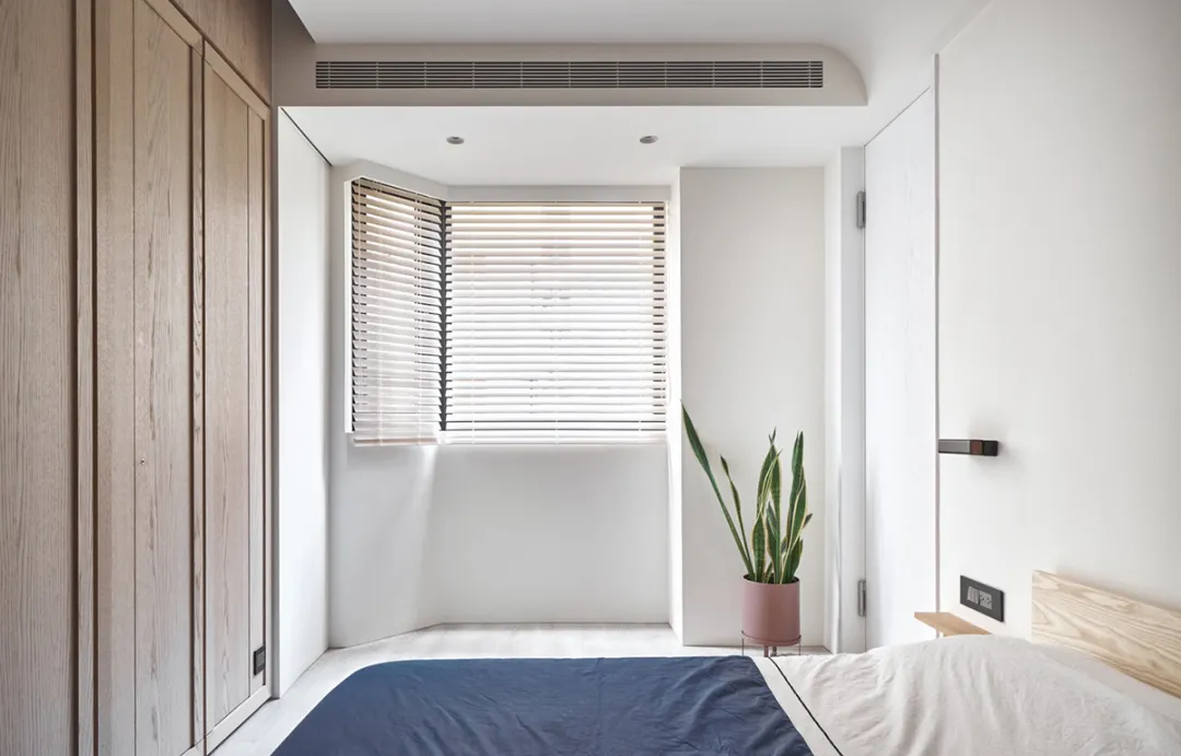 130 平高级灰原木三居-23