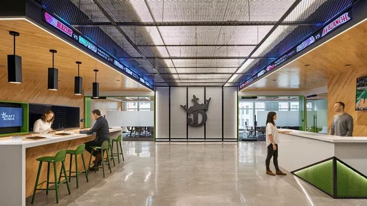 波士顿 DraftKings 梦幻体育博彩总部,活力四溢的现代办公空间-14