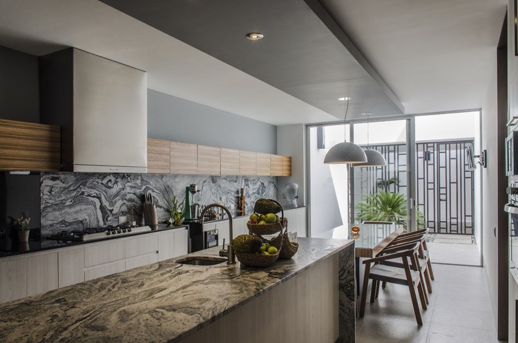 墨西哥密林中的优雅私人住宅-12