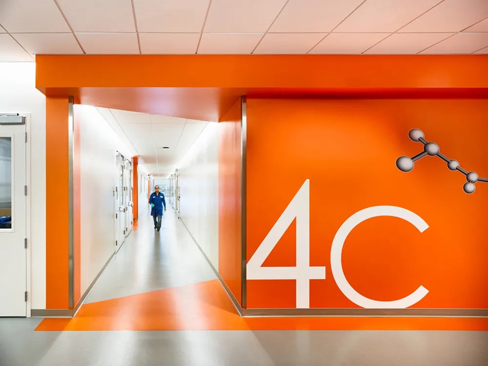 美国生物科技公司福斯特总部-48