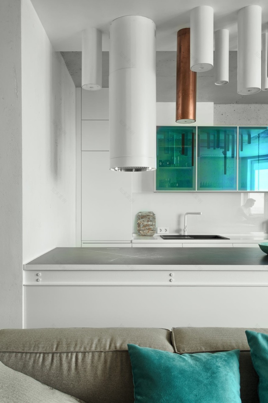 基辅粉色霓虹灯公寓 | 年轻女孩的个性空间-3