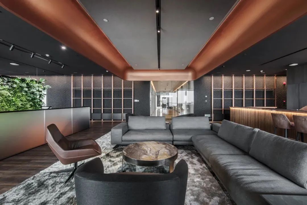 Kudos 游戏公司 · 好莱坞黄金时代的现代照明设计丨中国上海丨一昱照明工作室-6