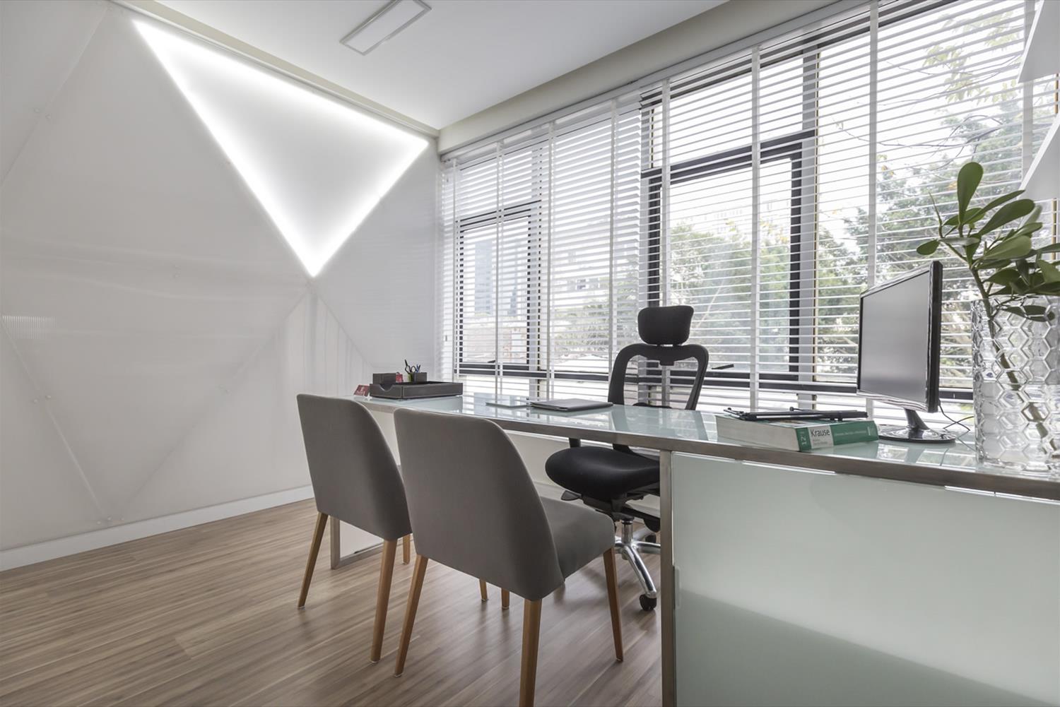 Charline Tormen 营养诊所的温馨设计-9