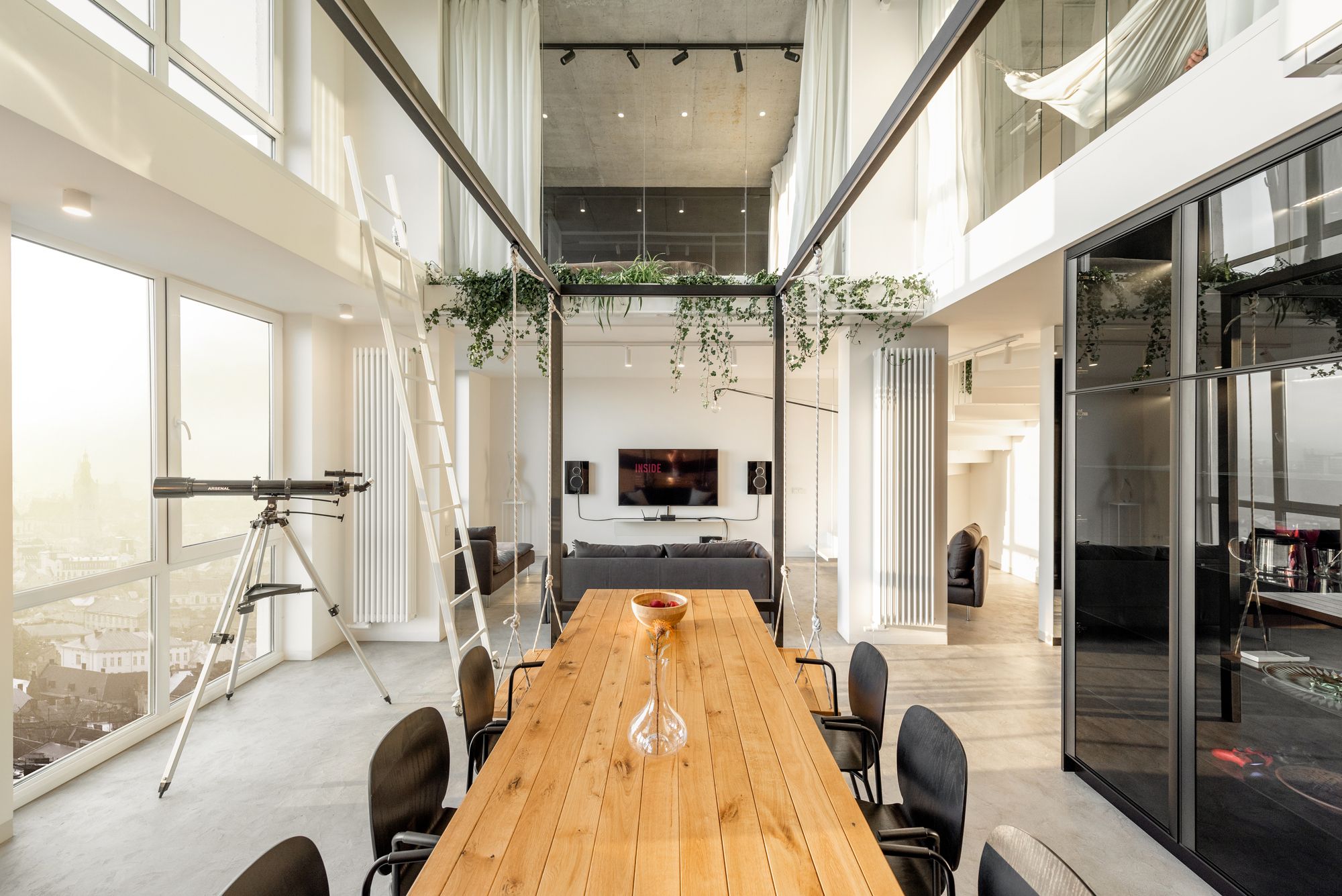 乌克兰顶层双层公寓，打造舒适艺术空间-5