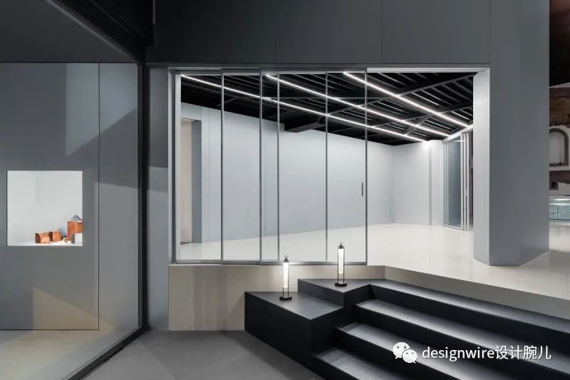 意式风情与现代技术交融的 Officine Gullo 厨房-29