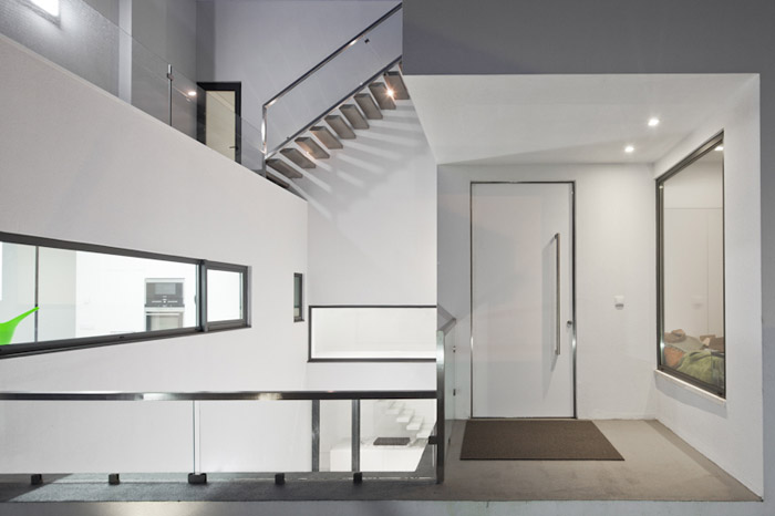 葡萄牙 DJ 住宅 | 中庭组织复杂空间-9