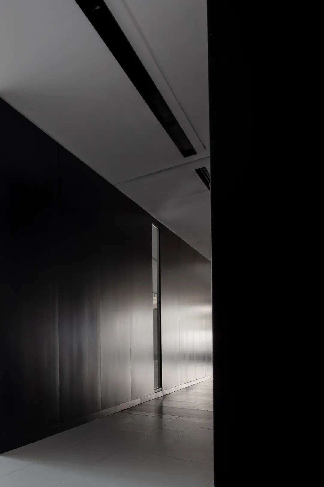 绍兴万里进出口办公空间 | 黑与白的隐喻世界-73