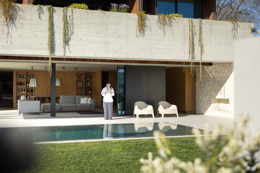 M住宅丨Silverline-95