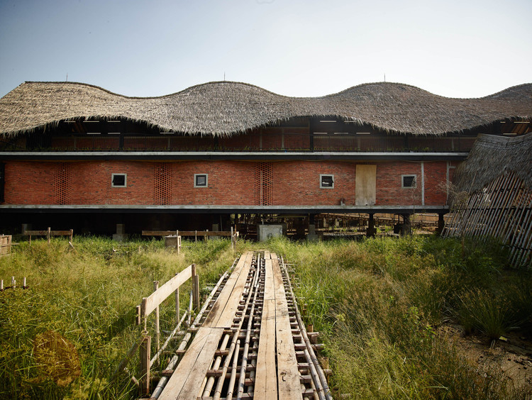 School of Alfa Omega RAW Architecture-6