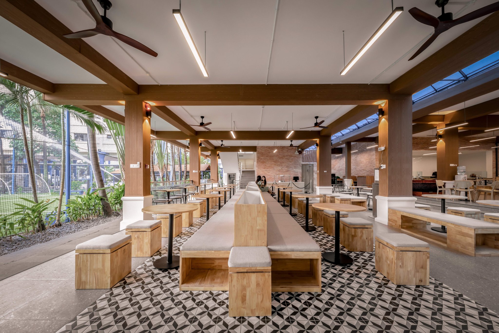 ISHCMC 员工食堂和自助餐厅丨Vacons Architects-6