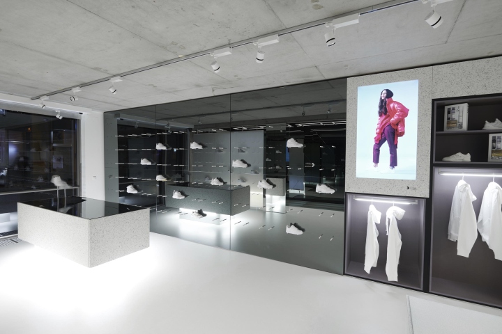 德国 SLFT 鞋店-21