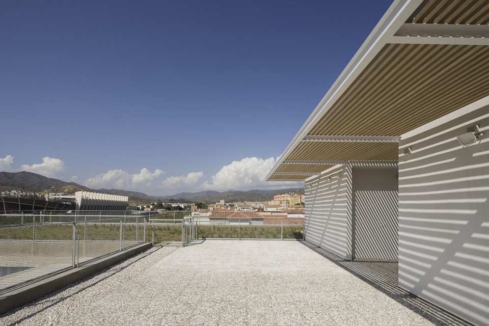 Malaga 红十字协会办公总部丨西班牙丨endosdedos® architecture-29