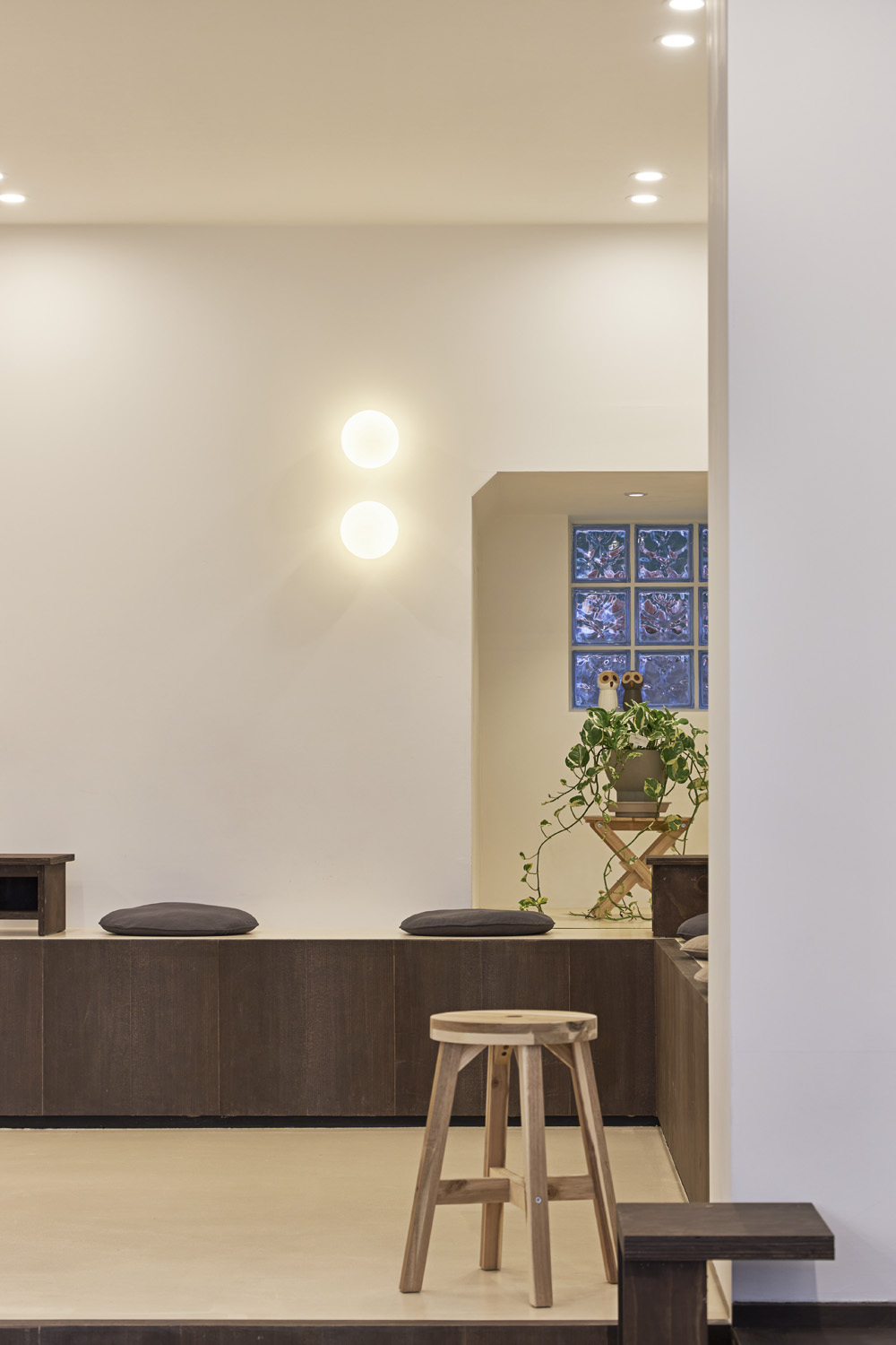 14 坪东方氛围 white wood tone 咖啡厅设计-10