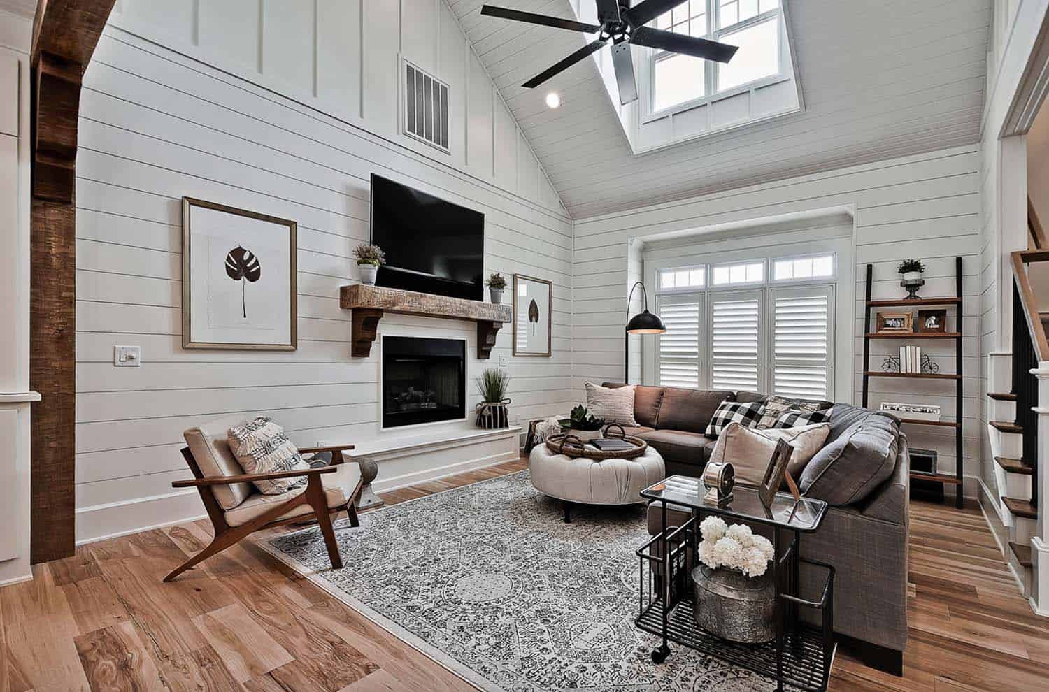 Welcoming craftsman style home with farmhouse touches in Arkansas-20