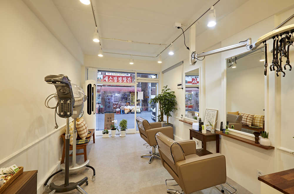 春日时尚美容室 | 简约现代 9 平米空间设计-7