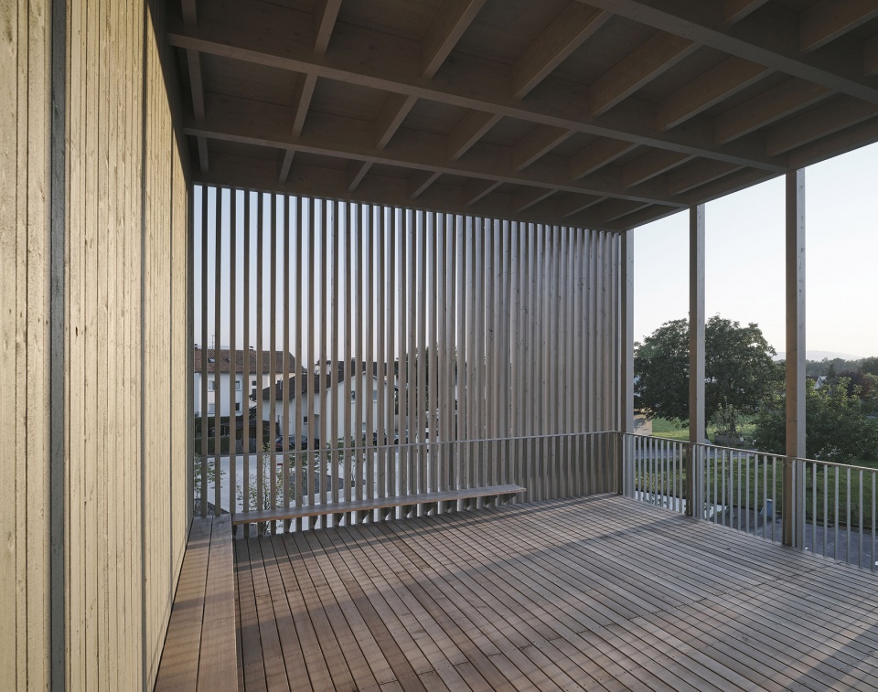 奥地利 Bütze Wolfurt 小学 · 木板条与锌钢构建的温馨学习空间-53