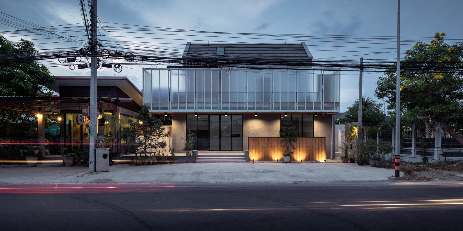 泰国 Petchaburi 私人住宅与诊所，和谐融入环境，功能与美学兼具-22