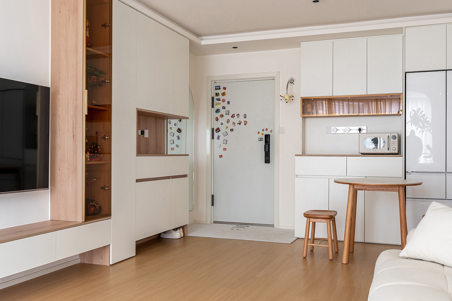 奶油原木一落地,温馨色调+耐用质感,放大30㎡的效果就有了~-25