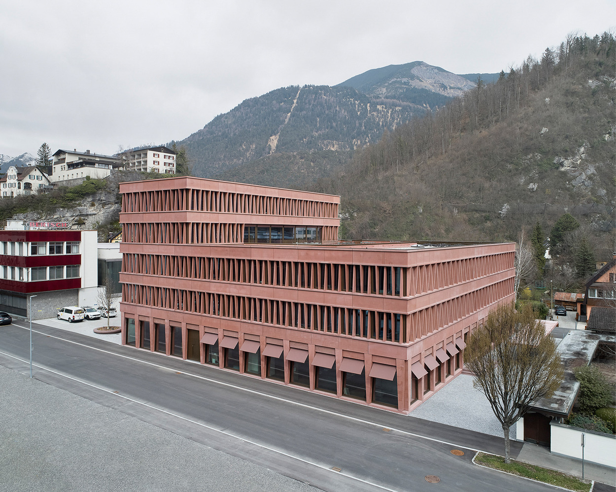 雅格尔总部大楼丨英诺尔·马特建筑师事务所-1