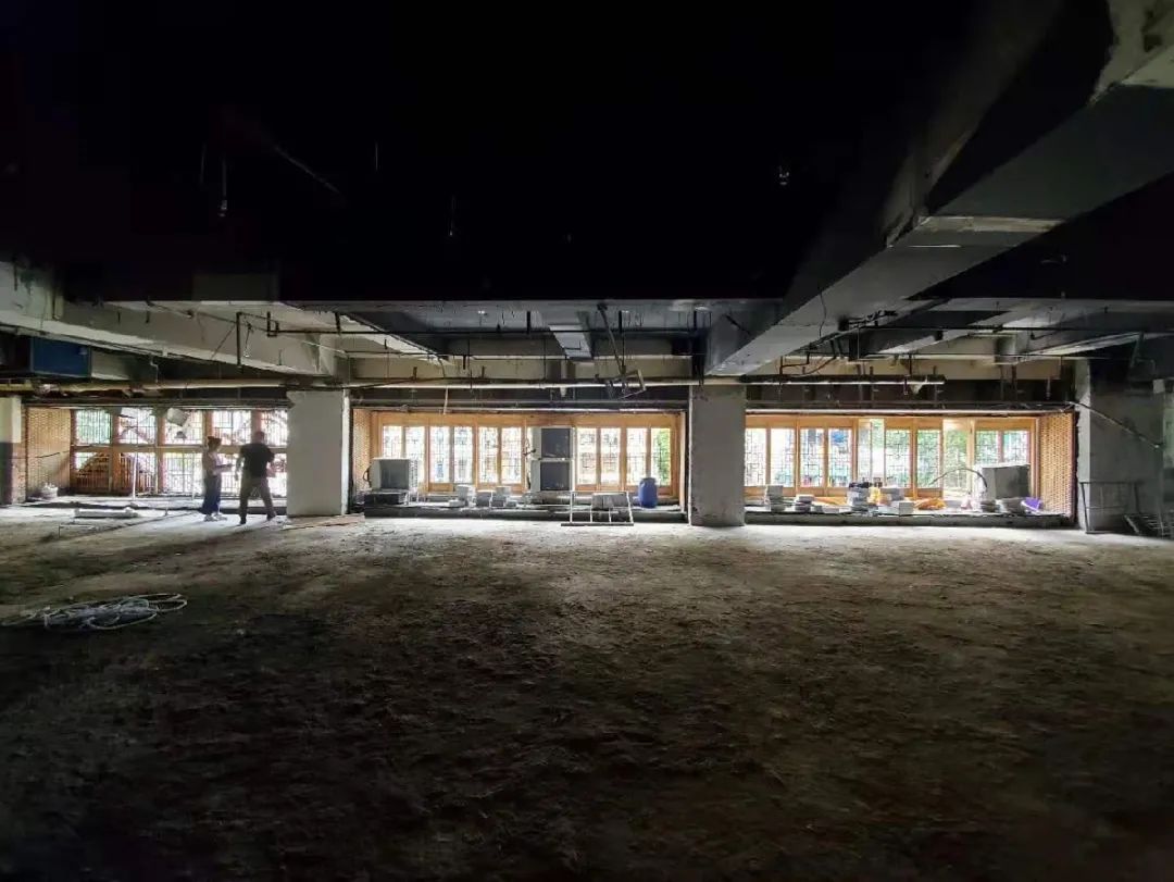 《好酒好菜吃鸡公司》 | 小空间,大气势-30