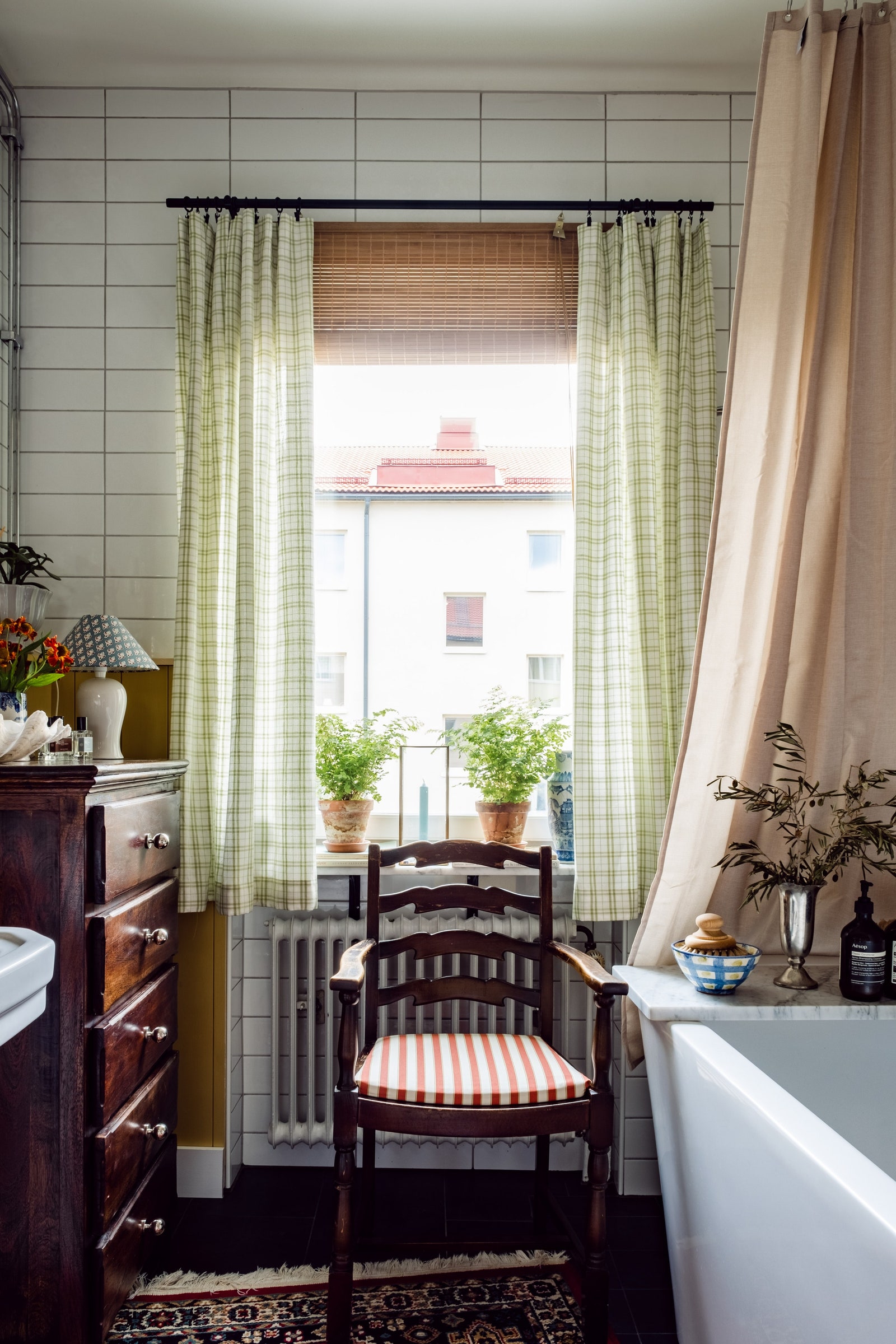 斯德哥尔摩的彩色梦想公寓 | Sebastian Bergström 的创意室内设计-46