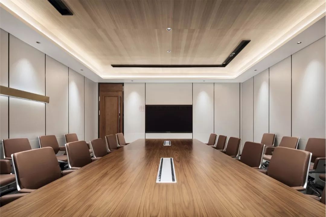 典硕国际设计机构打造的现代中式办公空间-43