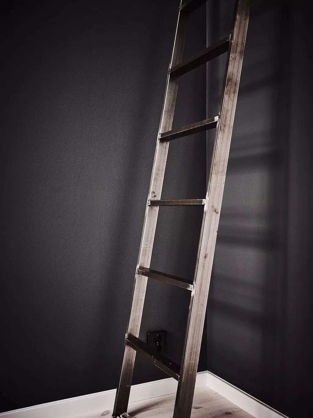 复古工业风一居室设计-29