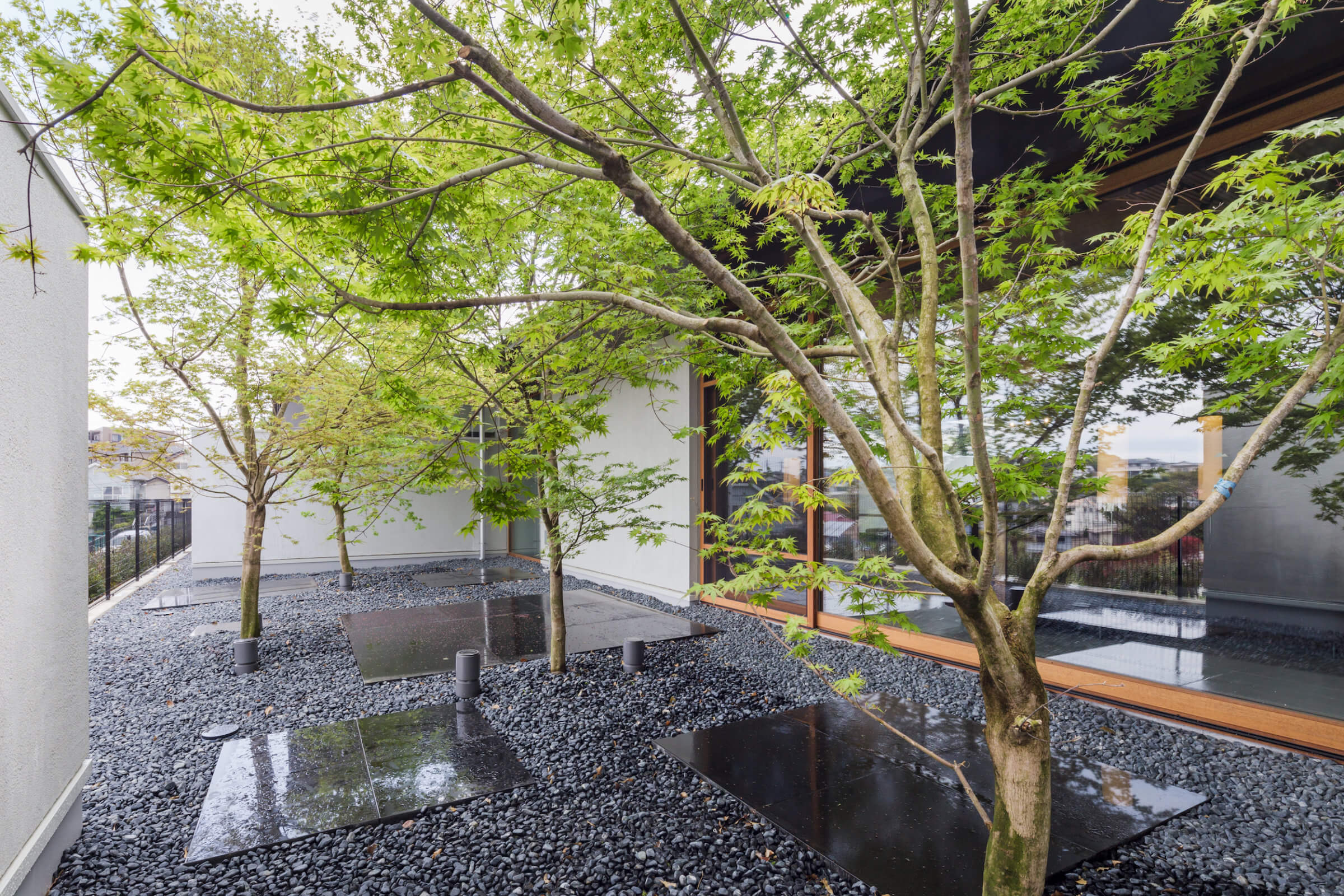 
      Ossuary in Hino Cemetery Park ｜ STGK Inc. | Landscape Design - Creating a living human-scape
    -9