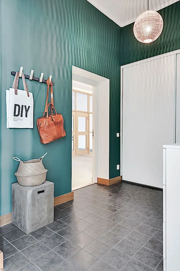 瑞典公寓巧变三居室-17