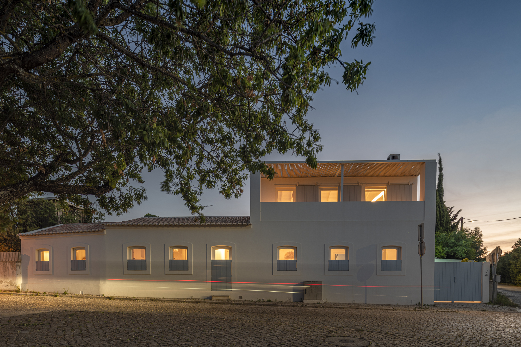 卡塞拉韦利亚的房子丨葡萄牙丨GSS arquitectos-38