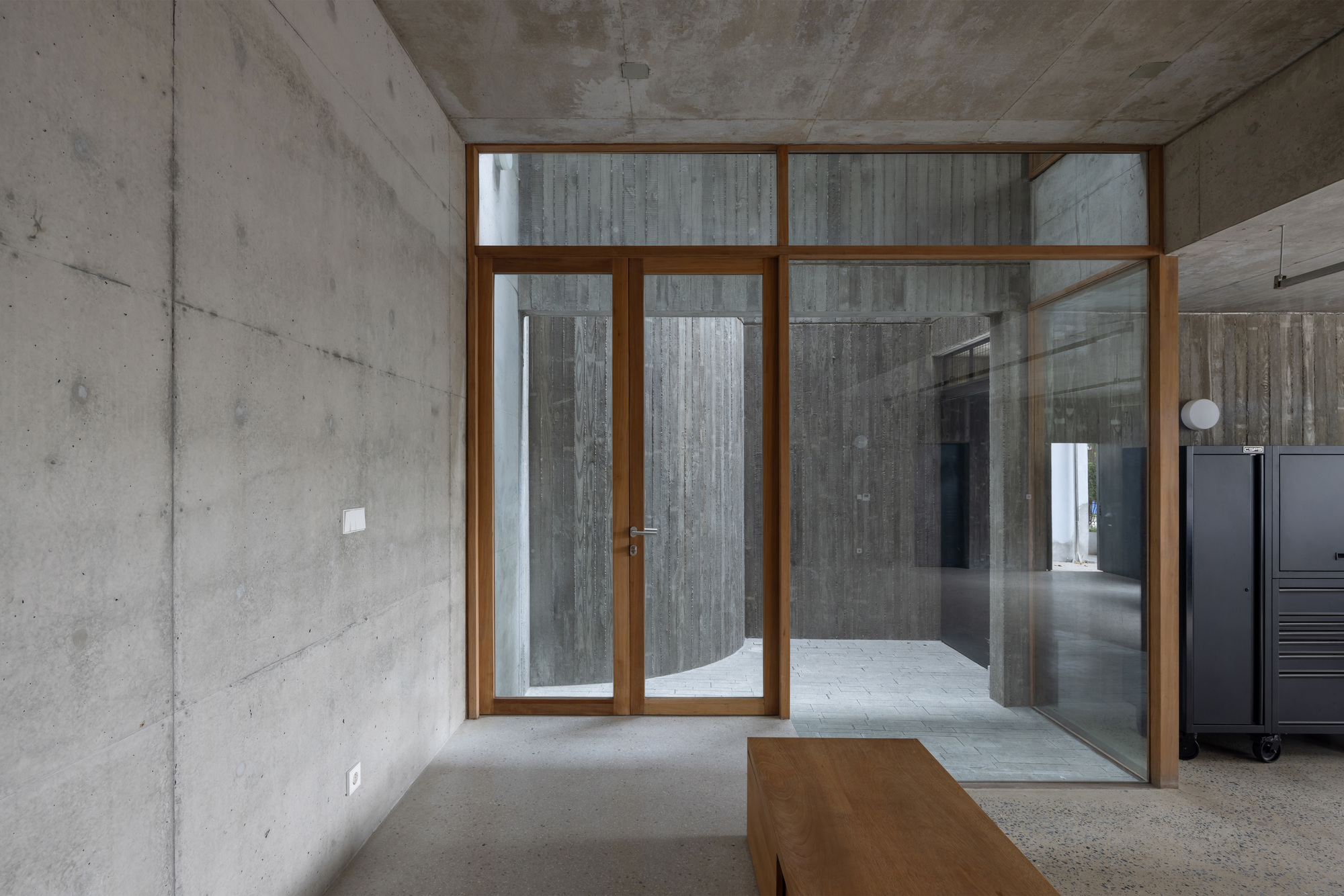 Vertical Tube House - Kam and Ly House / HGAA + Jien Jun + naïve practice + Taewon Park-26