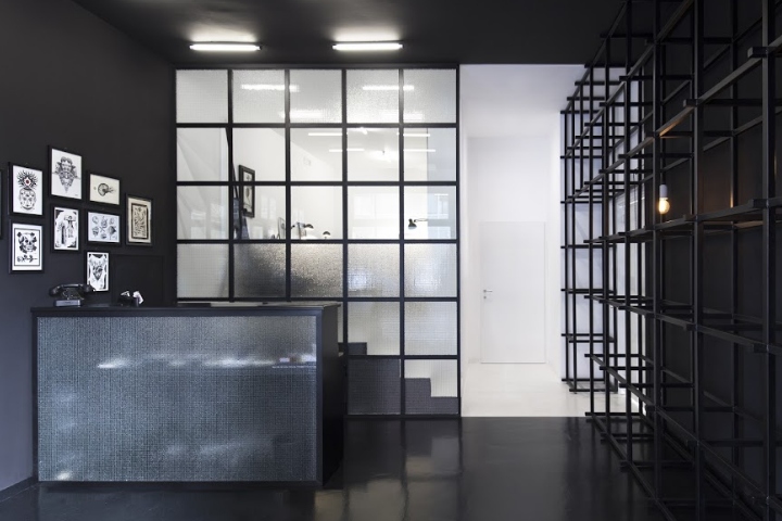 黑白极简双色纹身店-0