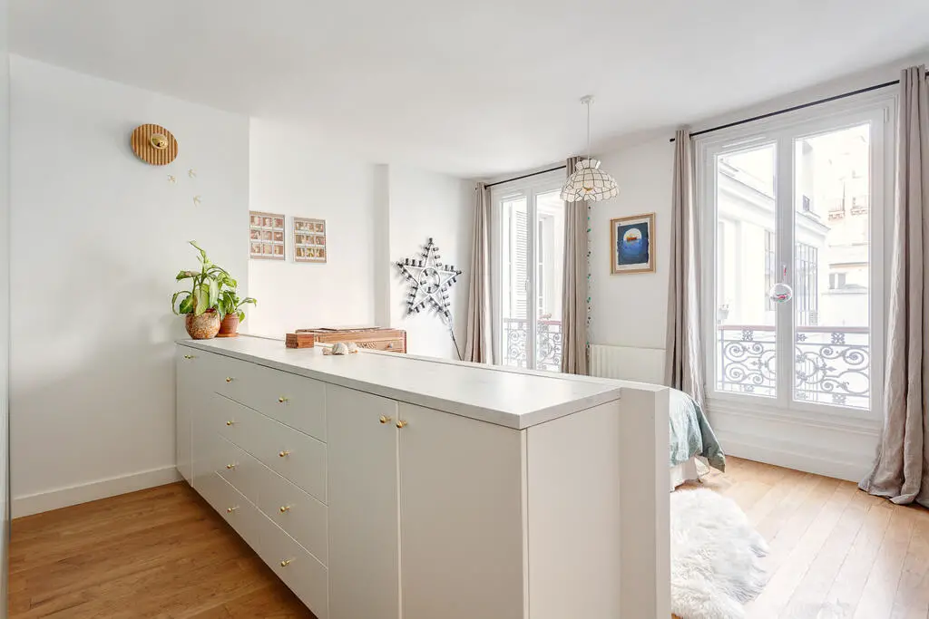 巴黎中心区度假风格公寓翻新设计-11