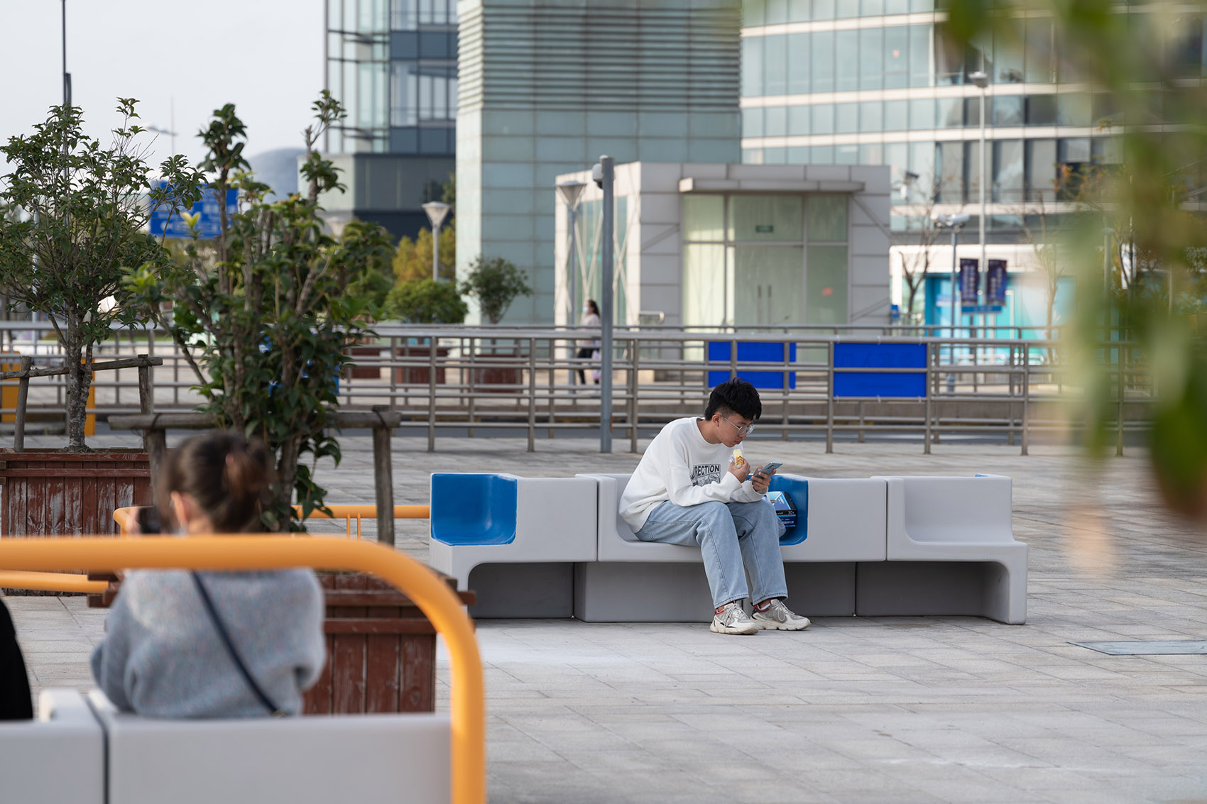 砼·几何·滴水湖地铁站城市家具丨中国上海丨灰空间建筑事务所-44