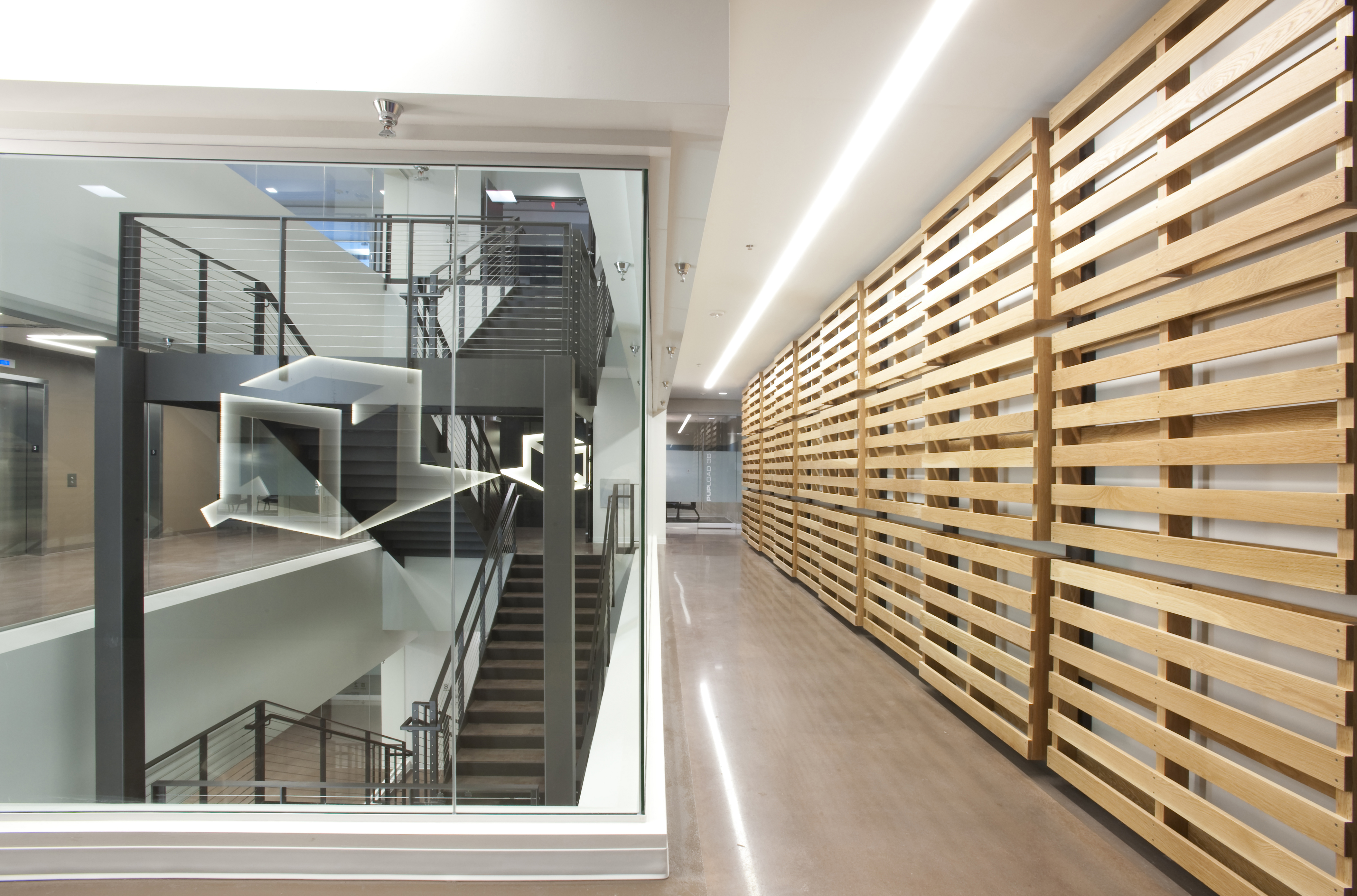 量身定制的 Freightquote 总部，呈现工业风与企业文化完美融合-12