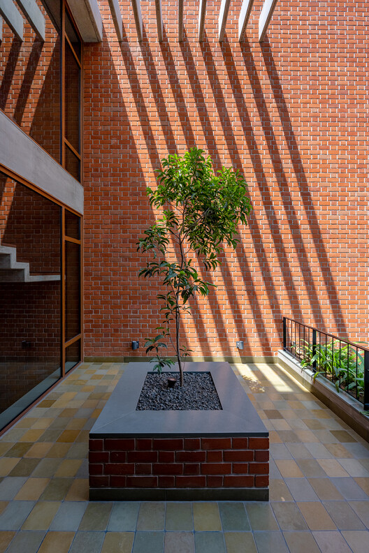 悬浮庭院住宅丨印度丨TRAANSPACE-16