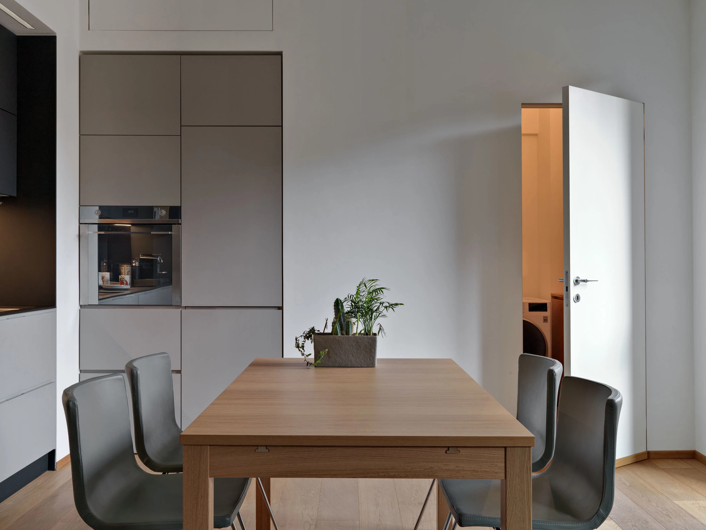 米兰私人住宅的灵活空间设计-16