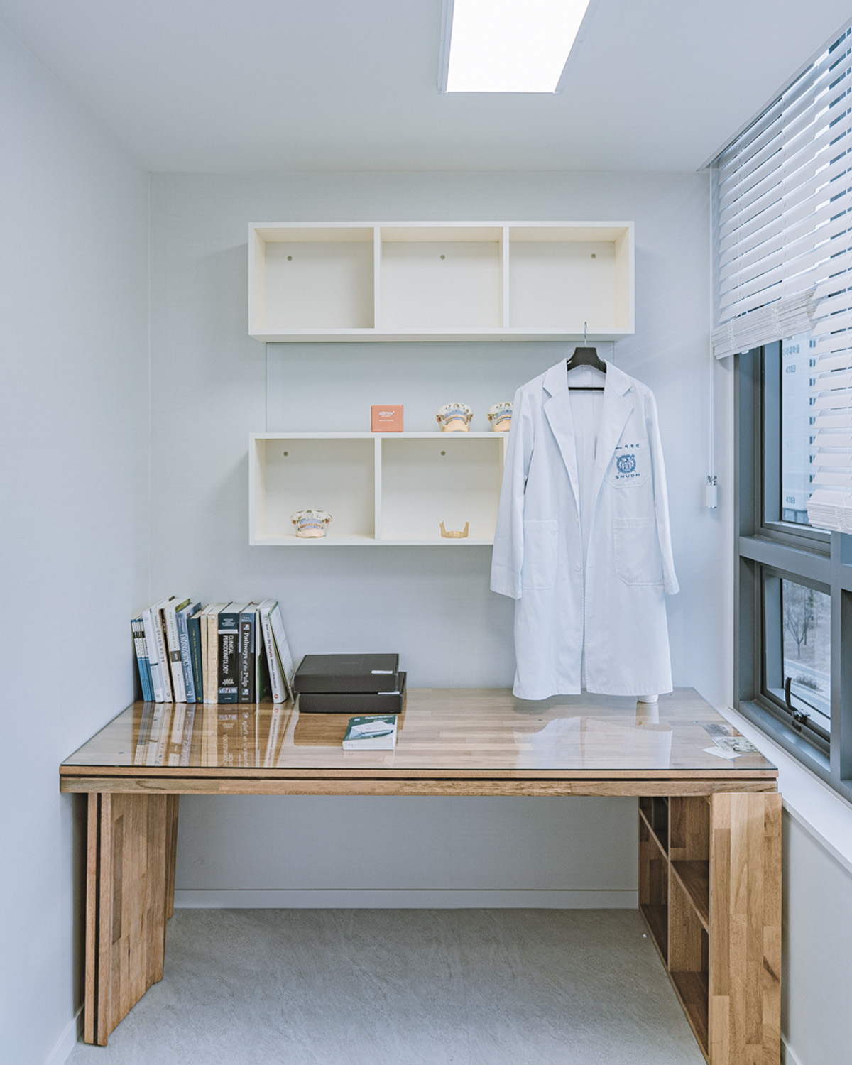 明亮简约的 55 平米牙科诊所设计-14